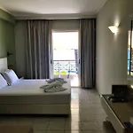 Palm Trees Hotel *