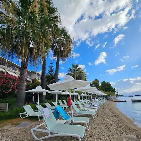 Palm Trees Otel *