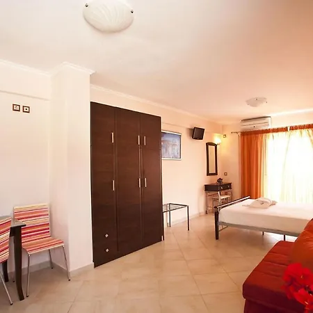 Palm Trees * Nydri (Lefkada)